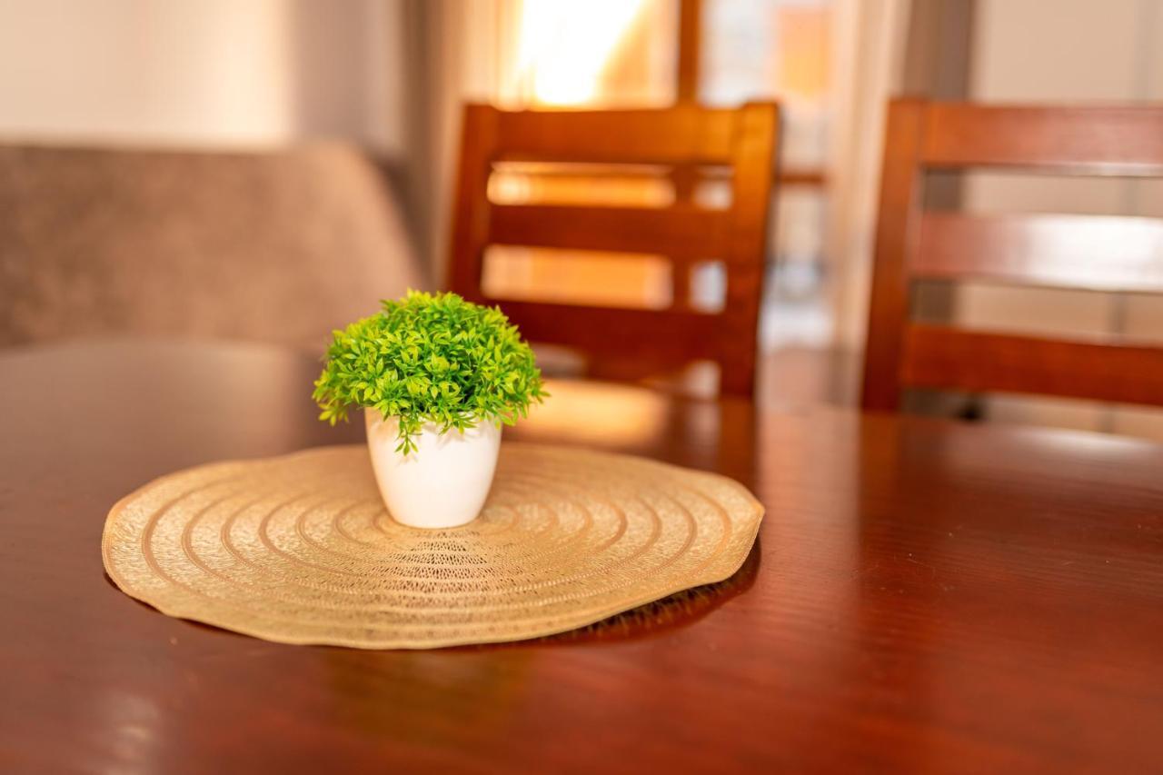 Naturaleza En Soldeu - Disfruta En Familia De Terraza Con Vistas - Parking Gratis Canillo Esterno foto