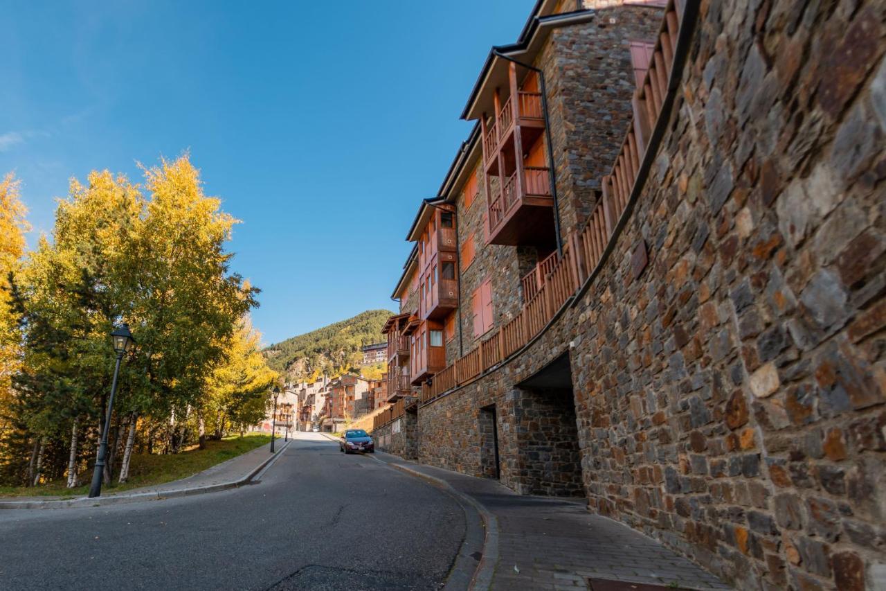 Naturaleza En Soldeu - Disfruta En Familia De Terraza Con Vistas - Parking Gratis Canillo Esterno foto