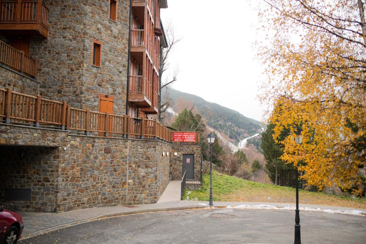Naturaleza En Soldeu - Disfruta En Familia De Terraza Con Vistas - Parking Gratis Canillo Esterno foto